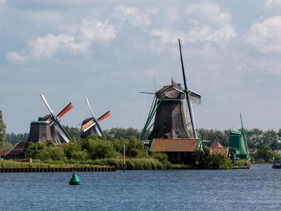 Windmills along the Zaan at the Zaanse Schans