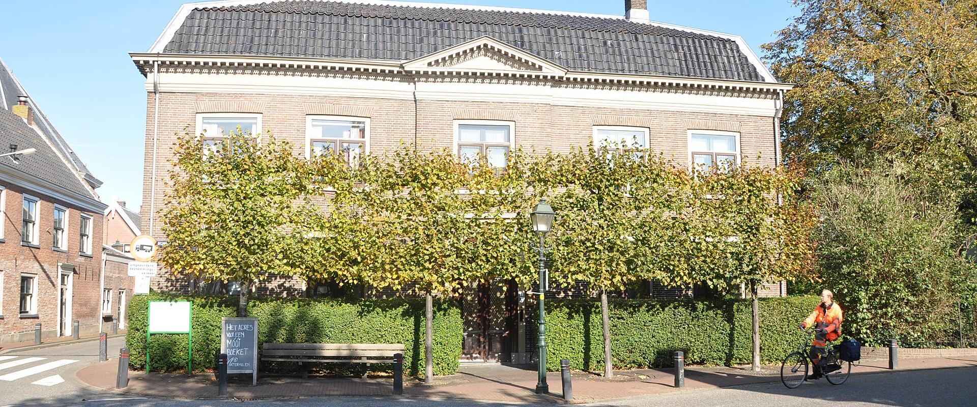 De Dorpsplein