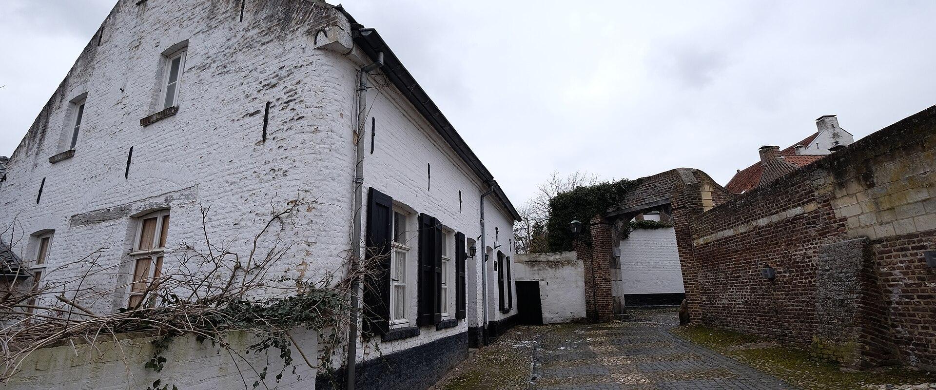 Thorn's white-painted buildings