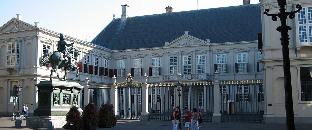 Noordeinde Palace in The Hague with the equestrian statue of William of Orange