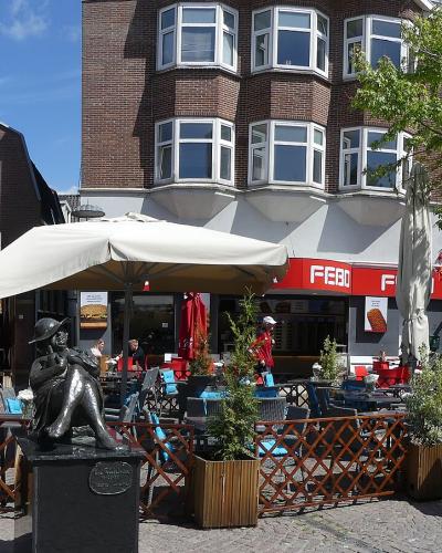 Café terraces on the Kerkplein in central Zandvoort