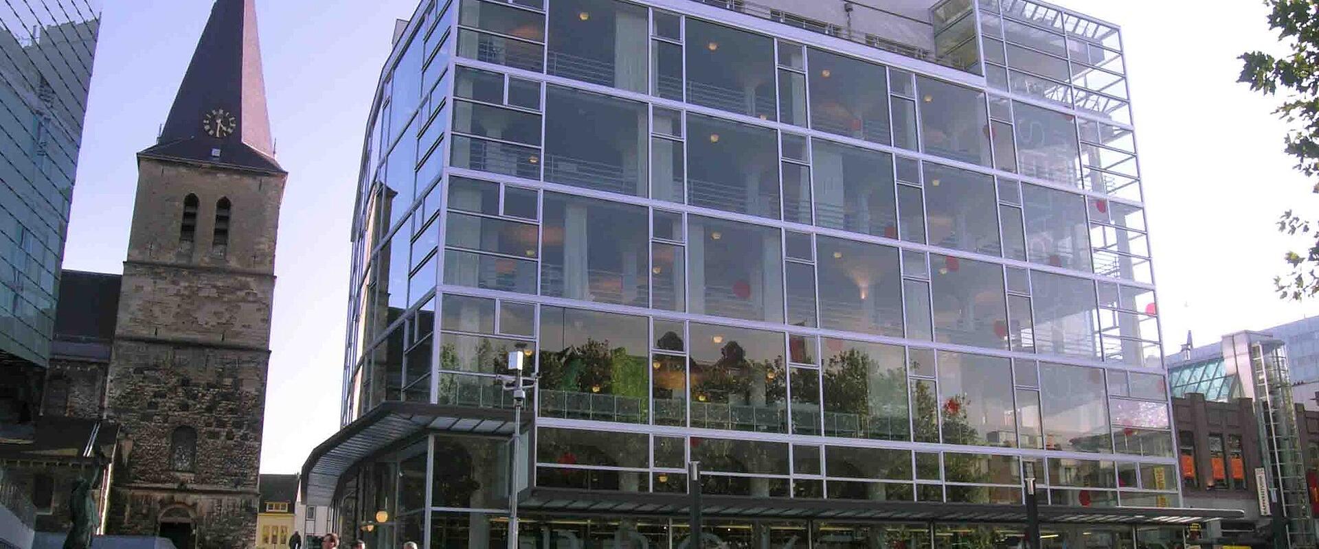 Glaspaleis front-east