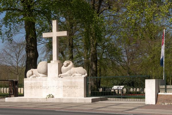 Grebbeberg War Cemetery