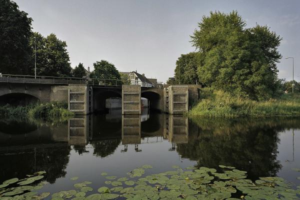 Tour The Canals By boat