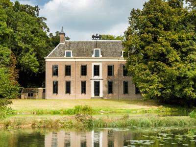Oud Amelisweerd country house museum